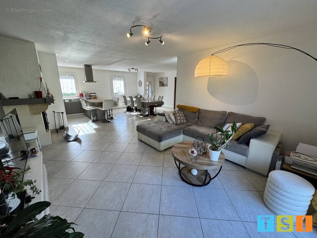 Maison à CASTANET-TOLOSAN