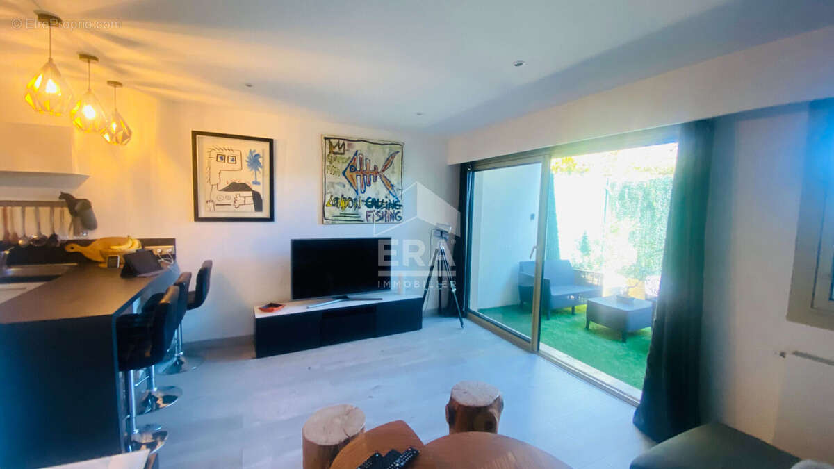 Appartement à LE CANNET