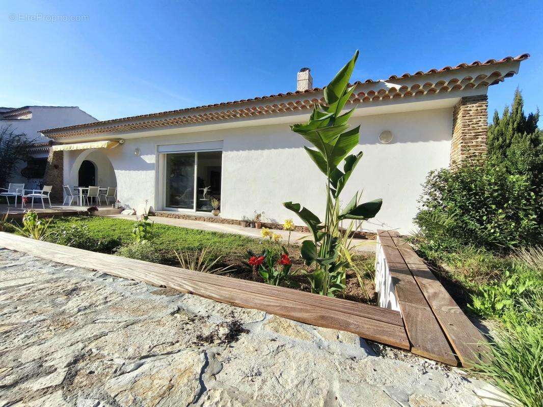 Maison à SIX-FOURS-LES-PLAGES