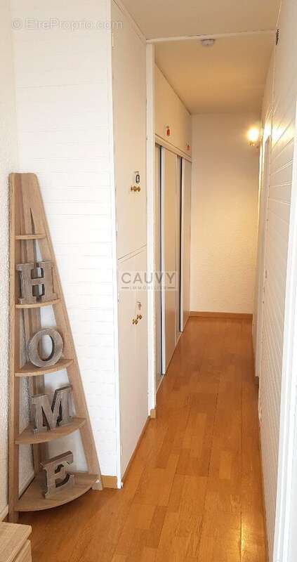 Appartement à VILLENEUVE-D'OLMES