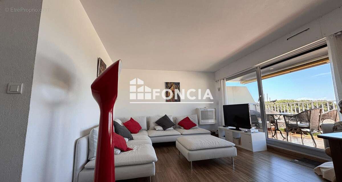 PORT CAMARGUE Plage nord grand P3 Grandes terrasses superficie de 70 m² TBE au pied de la plage  Belle vue plage - photo 3