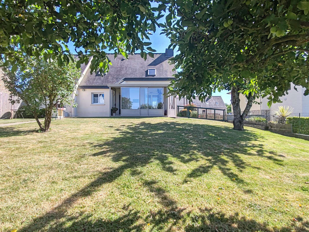 Maison 5 pièces 119m2 - photo 2