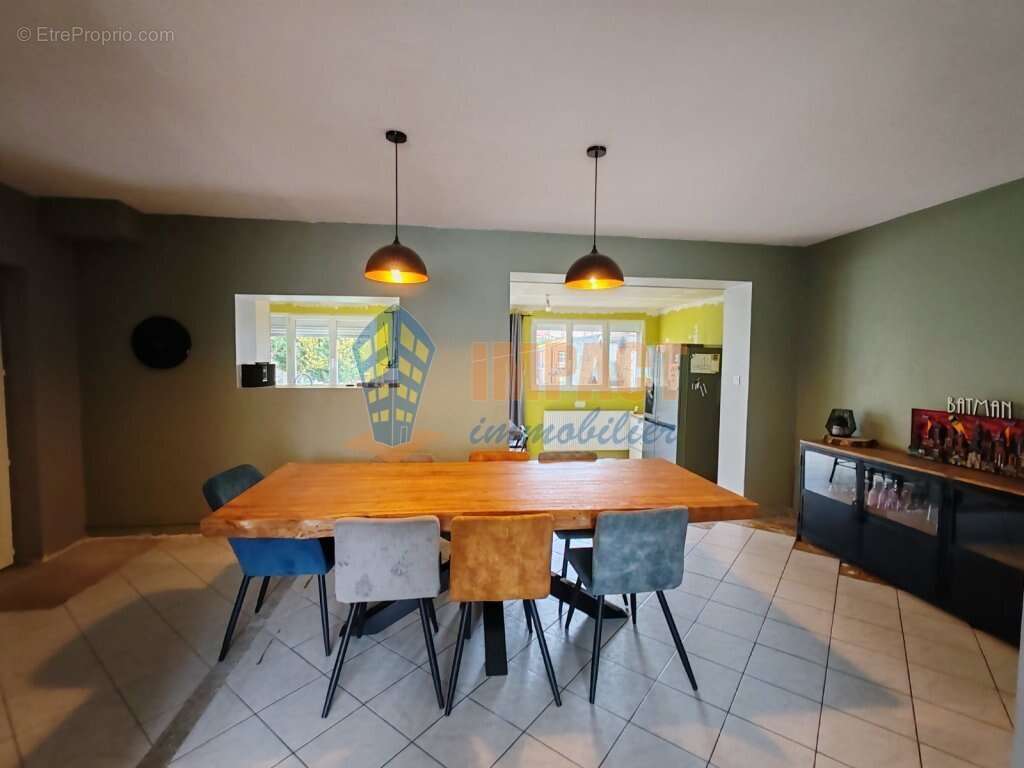 Maison à EMMERIN