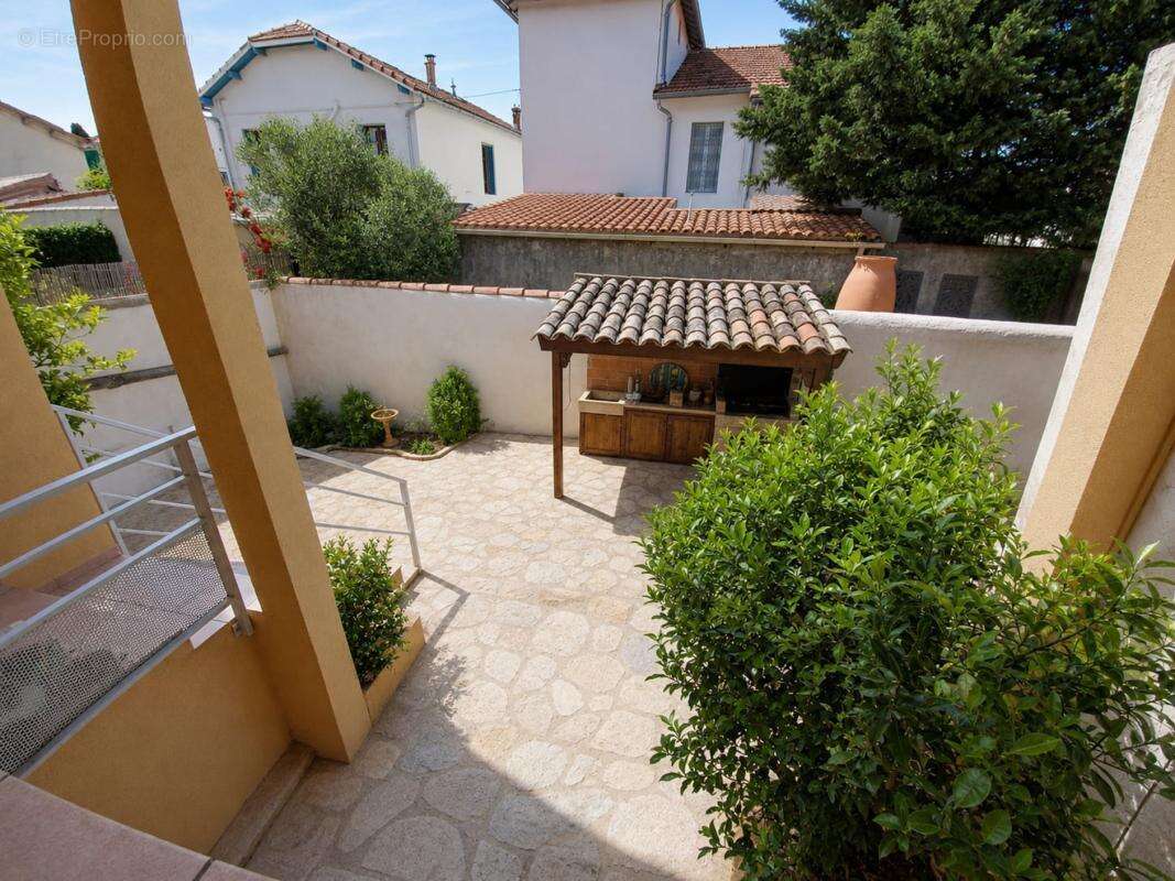 Maison à MARSEILLE-8E