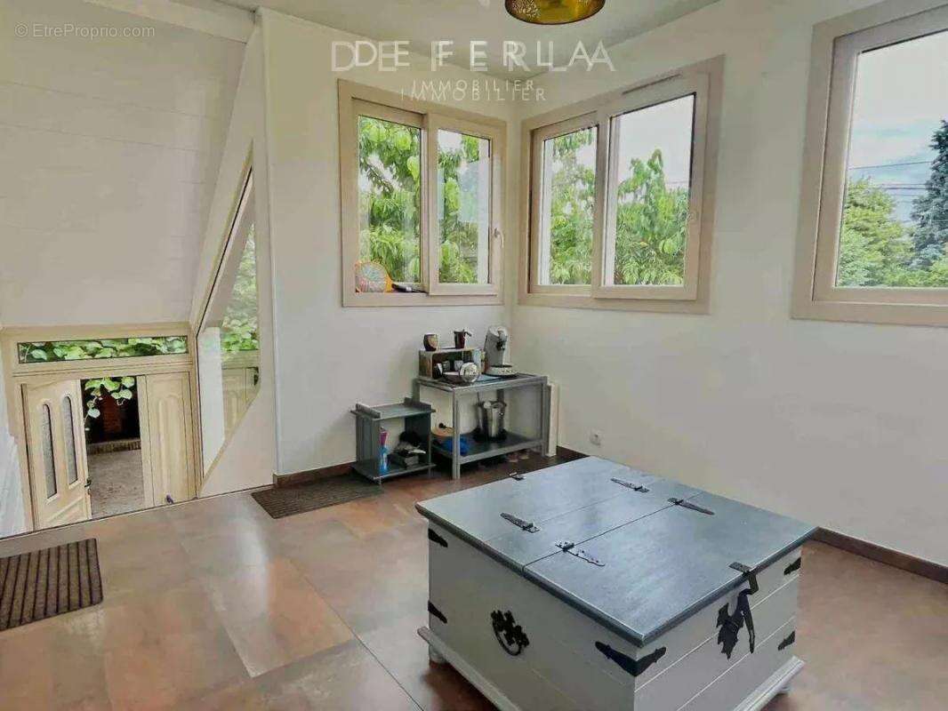 Maison à VILLIERS-SUR-MARNE