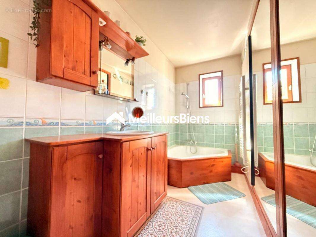 Maison à SAINT-OUEN-L&#039;AUMONE