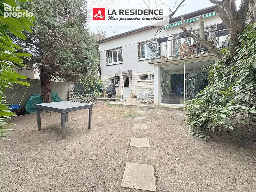 Maison 7 pièces 119 m² à vendre à Garges-Les-Gonesse (95140) - photo 2