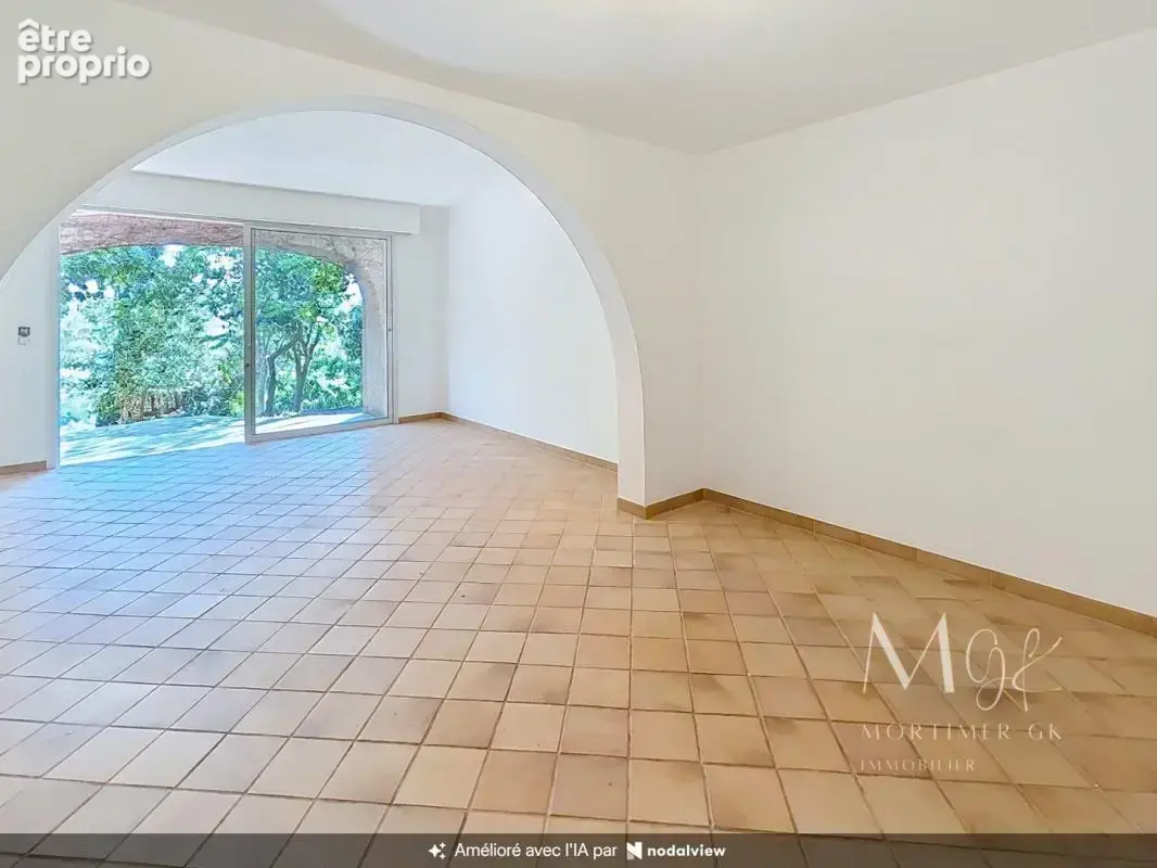 Maison 256 m² à Mandelieu-La-Napoule  - photo 7