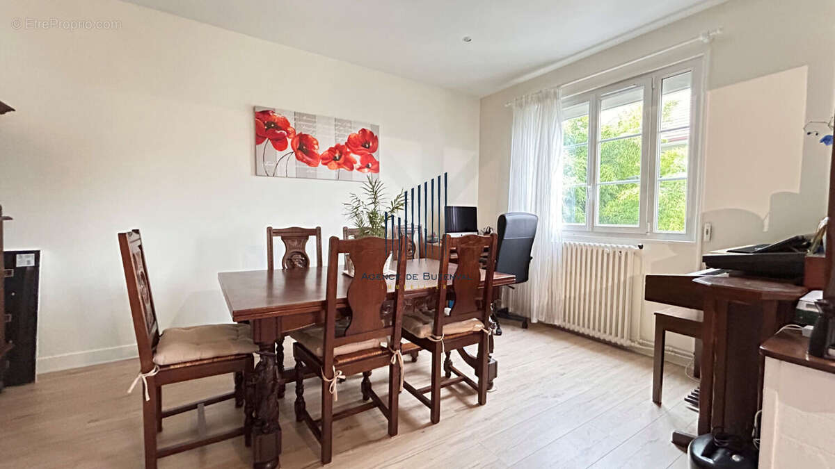 Appartement à RUEIL-MALMAISON