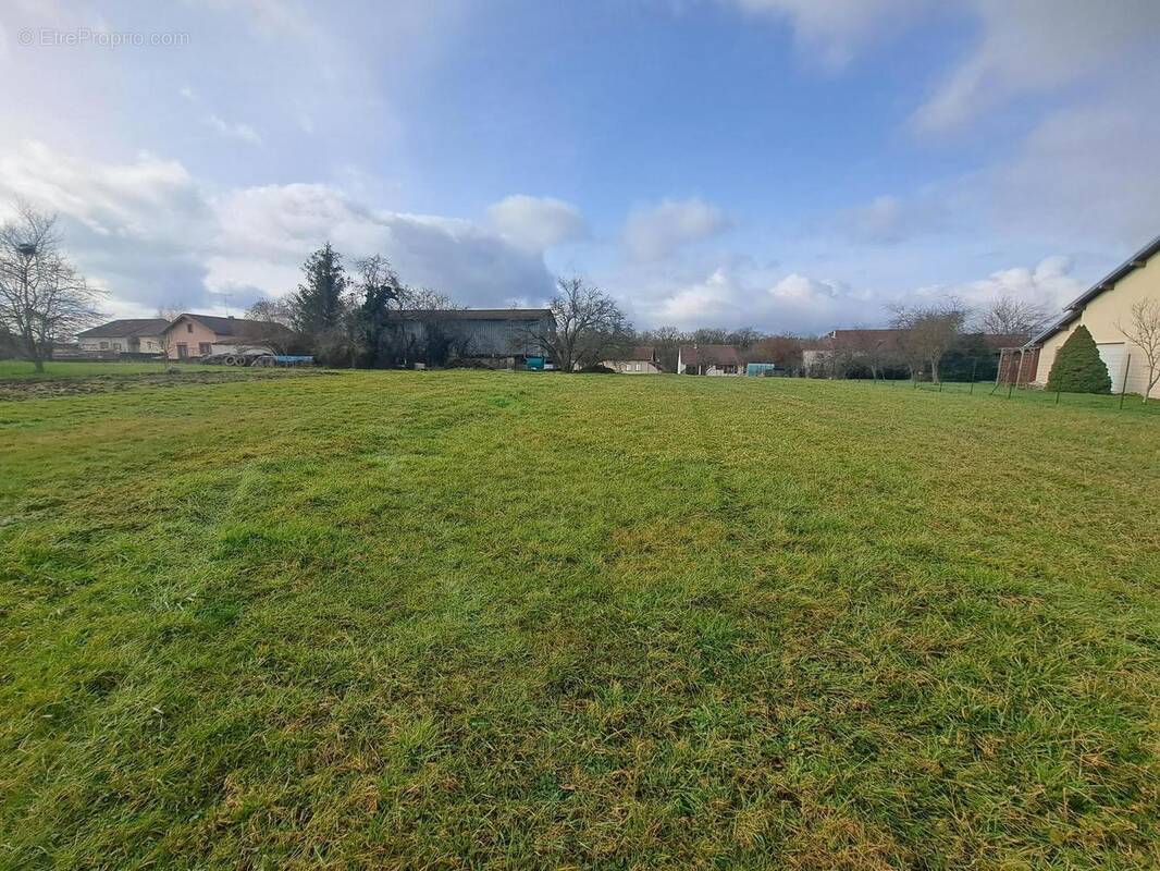 Photo 1 - Terrain à EPINAL
