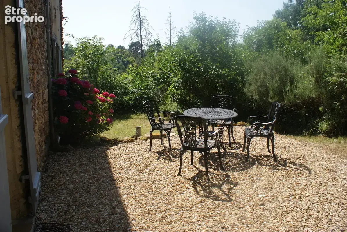 A VOIR. Belle maison en pierre de 4 chambres avec dépendances et vues sur terrain d'environ 2811m2 - photo 45