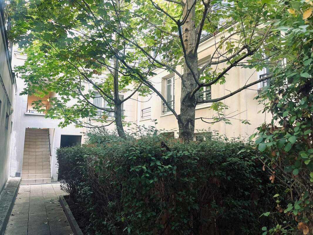 Appartement à PARIS-20E