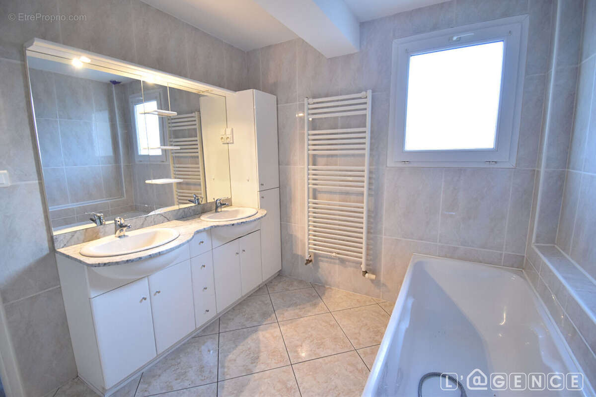 Appartement à SAINTE-MARGUERITE