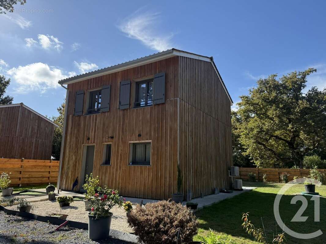Maison à SAINT-PAUL-EN-BORN