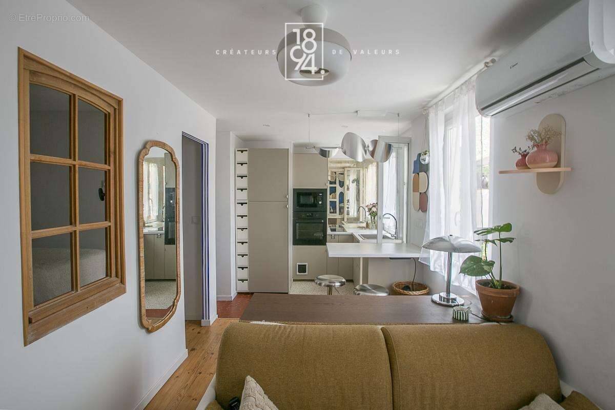 Appartement à MARSEILLE-6E
