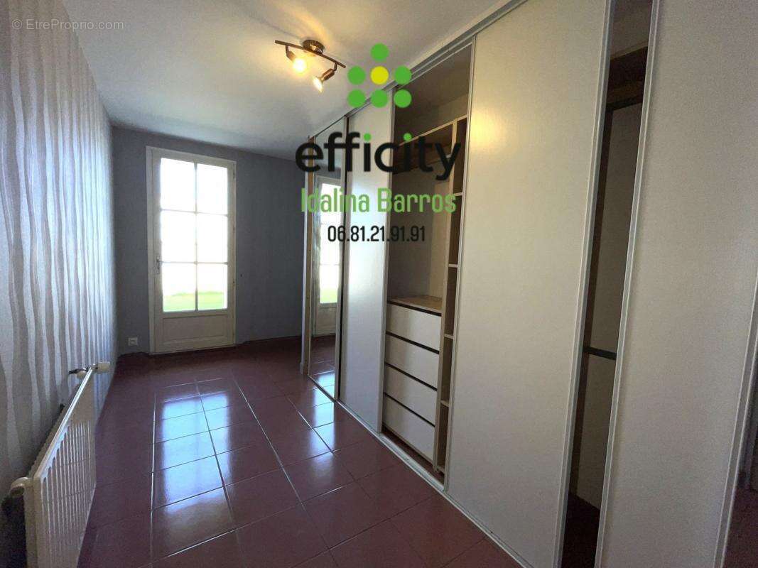 Maison à SAINT-BRIS-DES-BOIS