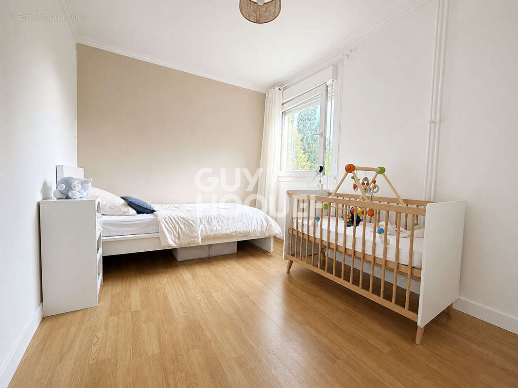Appartement avec terrasse au Coudray Montceaux - photo 5