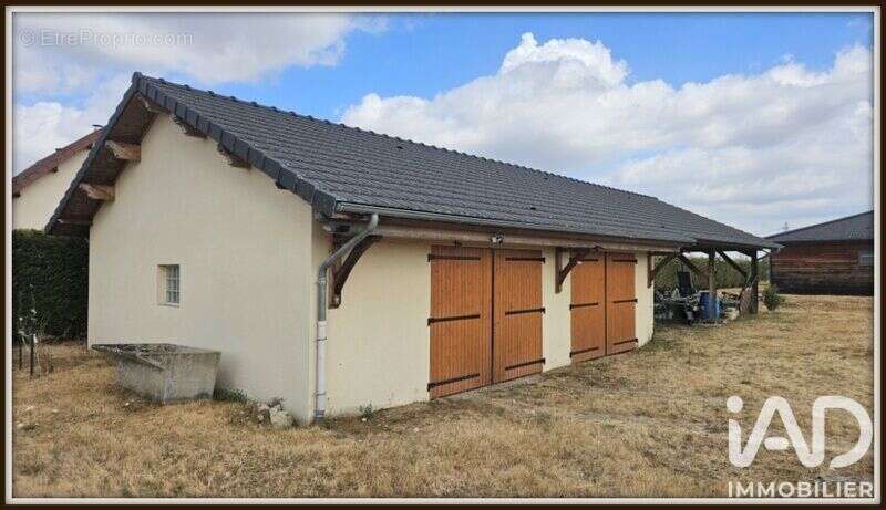 Maison 155 m² à Saint-Didier-La-Foret  - photo 4