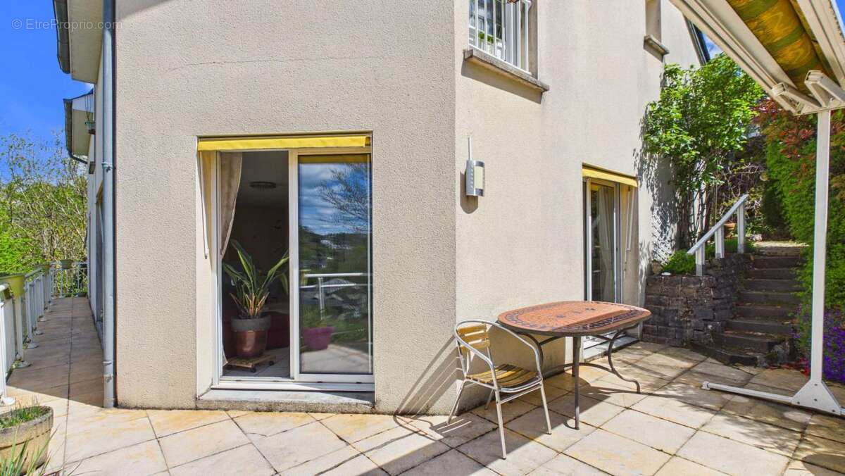 Maison à LE MONASTERE