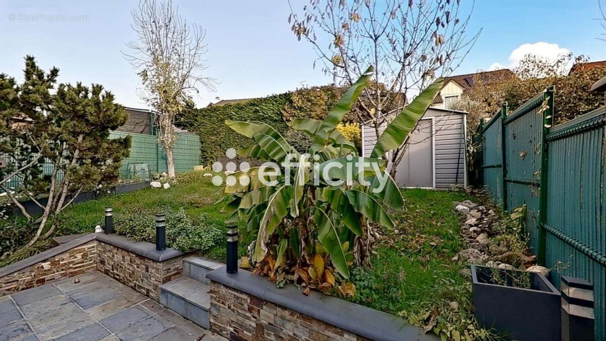 Maison à VILLE-LA-GRAND