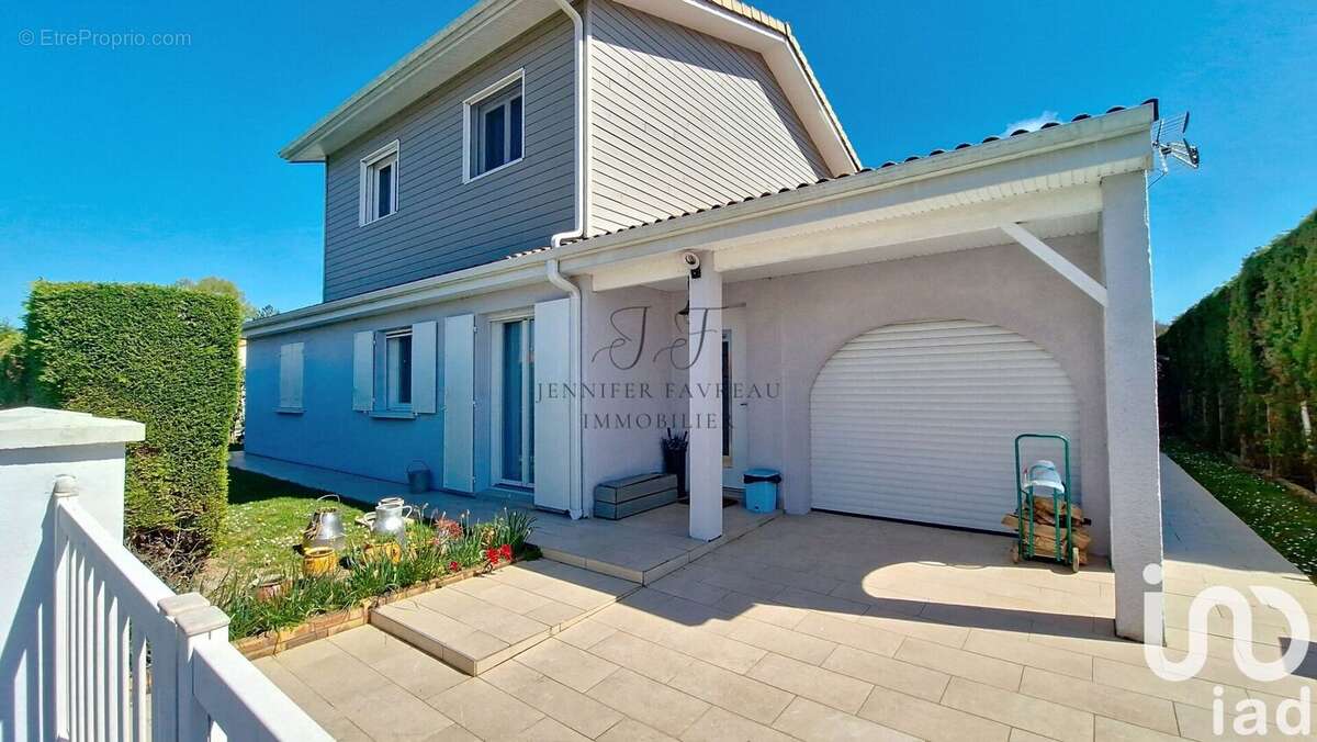 Photo 2 - Maison à BASSENS