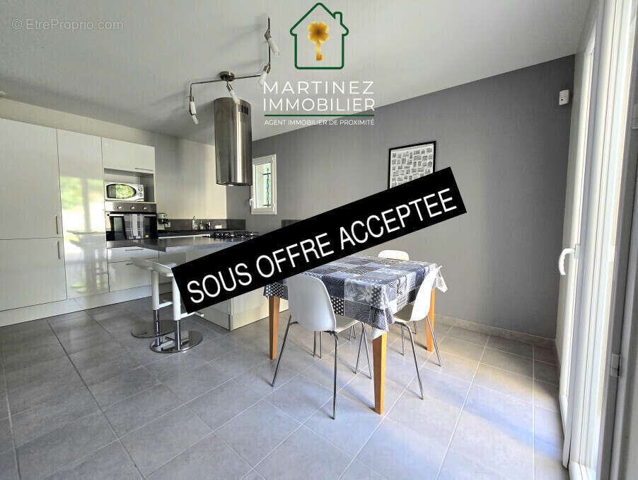 Maison à SAINT-LAURENT-DE-MURE