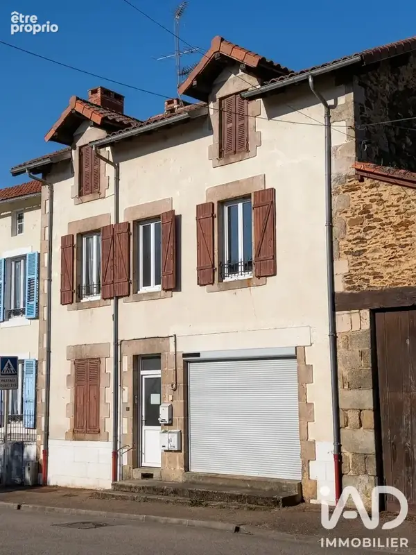 Photo 1 - Maison à SAINT-VICTURNIEN