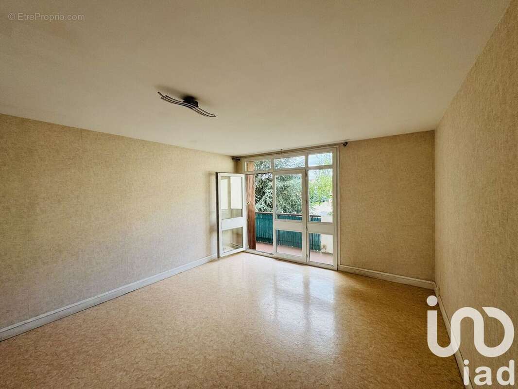 Photo 3 - Appartement à SAINT-FARGEAU-PONTHIERRY