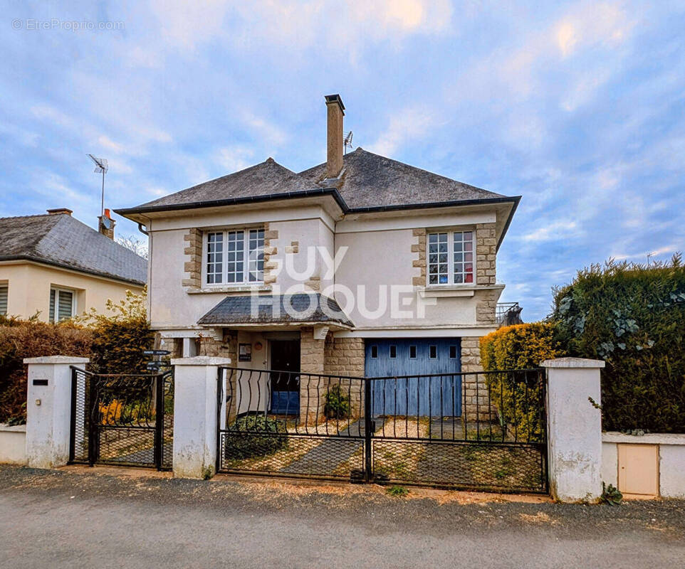 Maison à CHATEAU-GONTIER