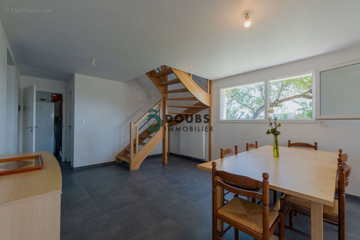 Maison orchamps-vennes 6 pièces 134 m2 - photo 3