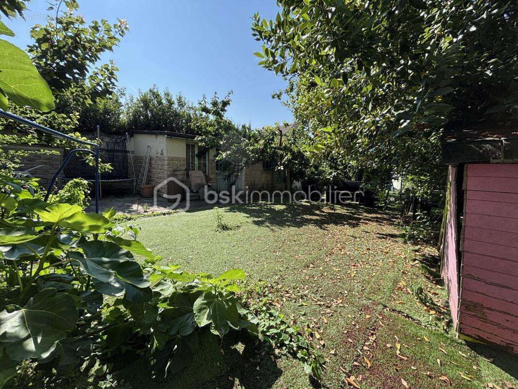 Maison à PARAY-VIEILLE-POSTE