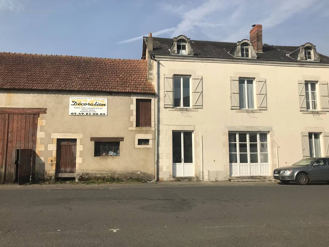 Maison à COULONGES