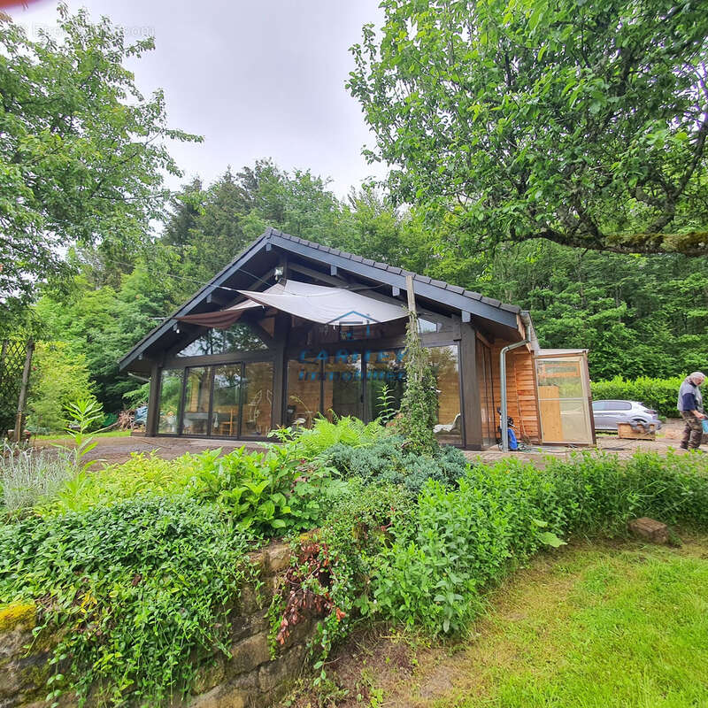 Maison à LA BRUYERE