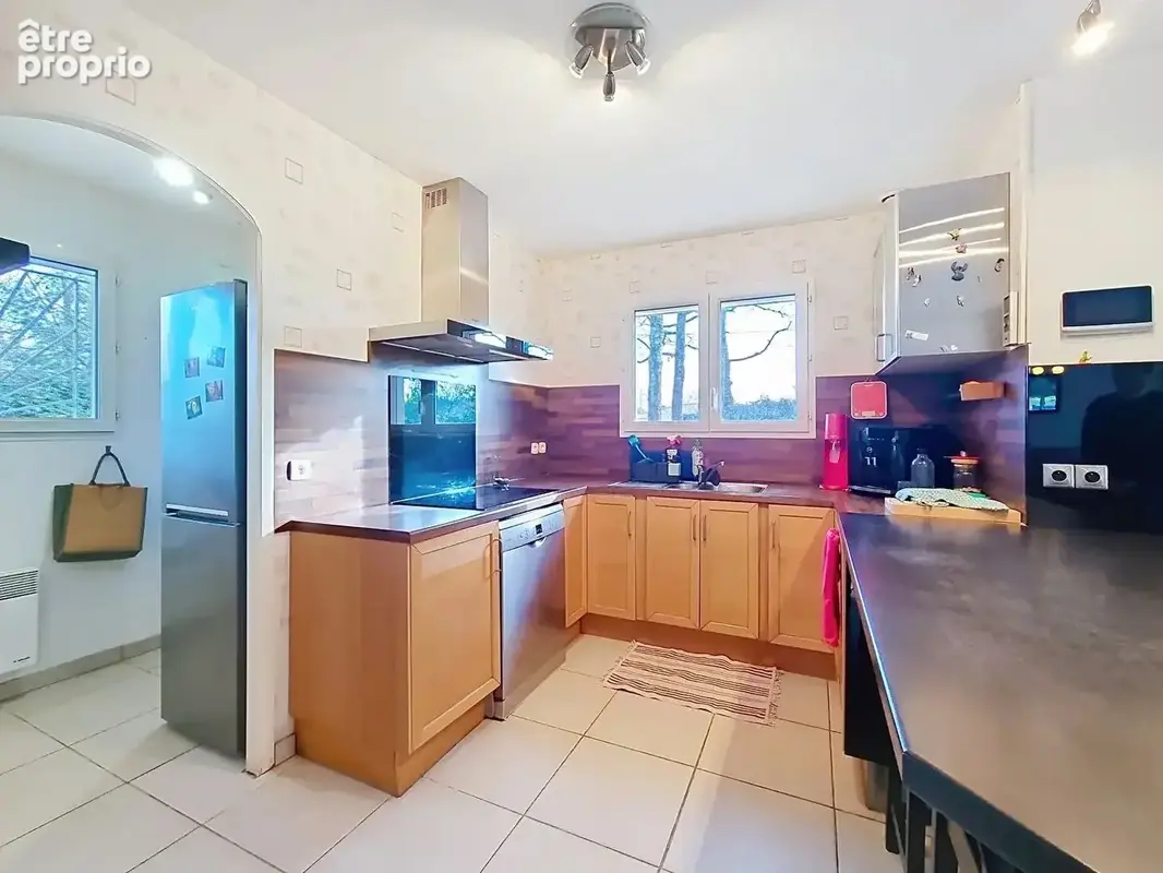 À vendre : Maison spacieuse de 5 pièces à Lugos - photo 5