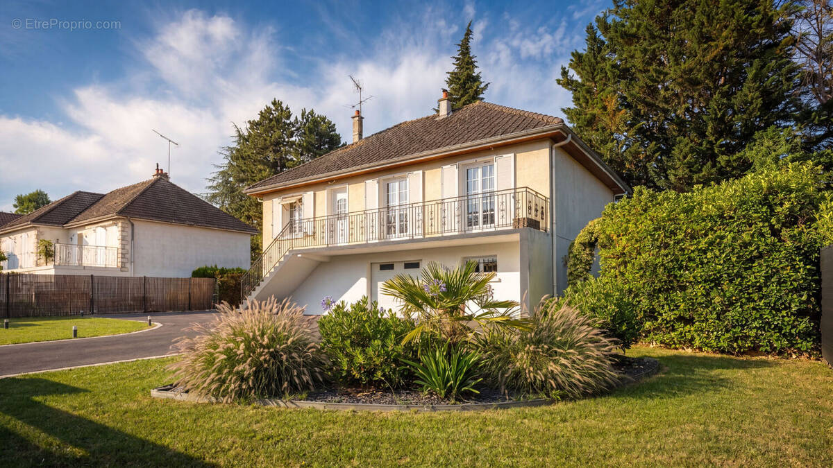 Maison à CHAMBRAY-LES-TOURS