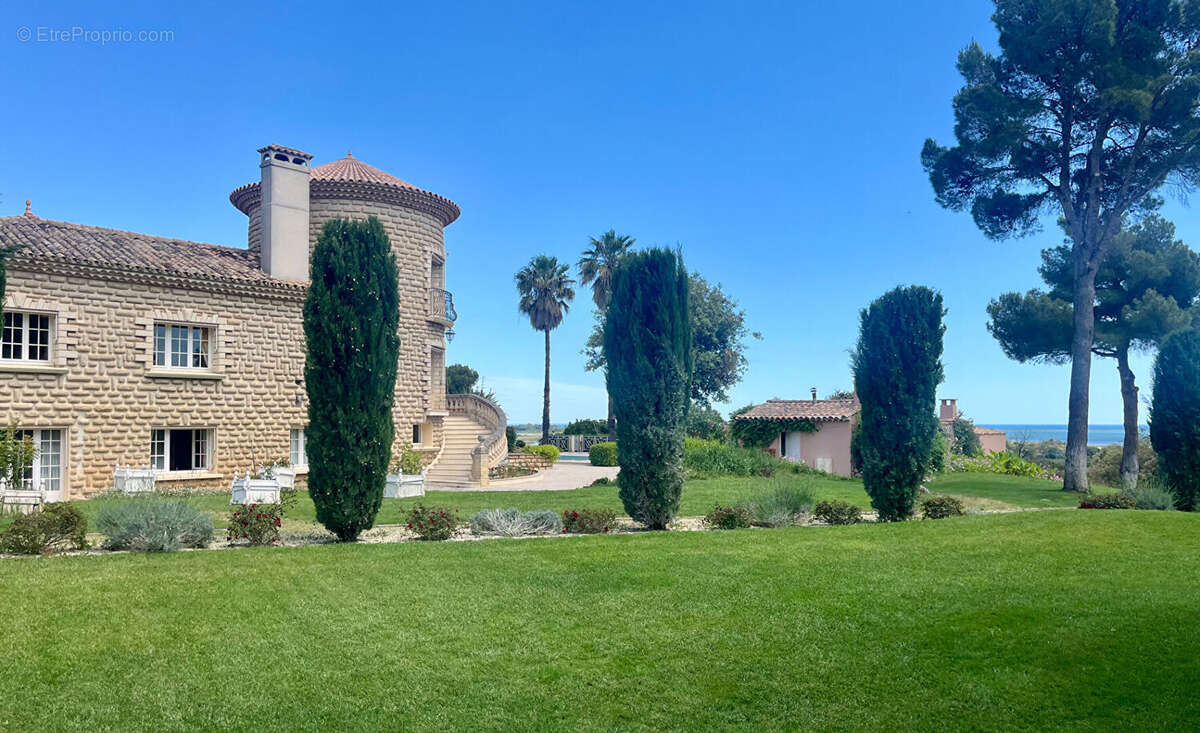 Propriété d'Exception entre Montpellier et Sète  650 m² · 2,5 ha · Vue Mer Panoramique à 180° - photo 4