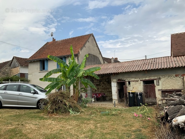 Maison à COUSSAY-LES-BOIS