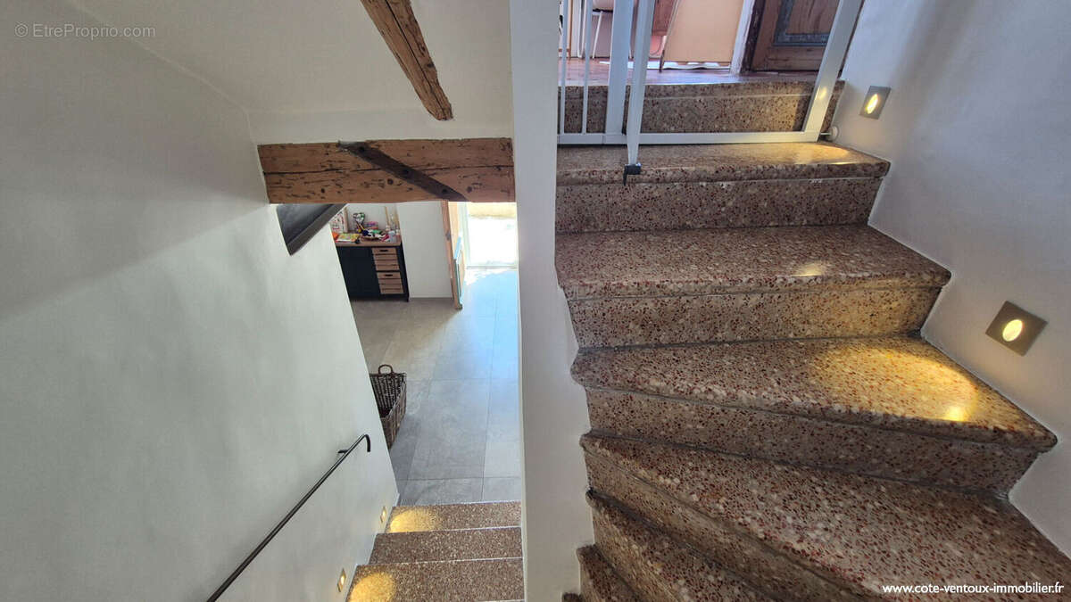 Maison 165 m² à Aubignan  - photo 8
