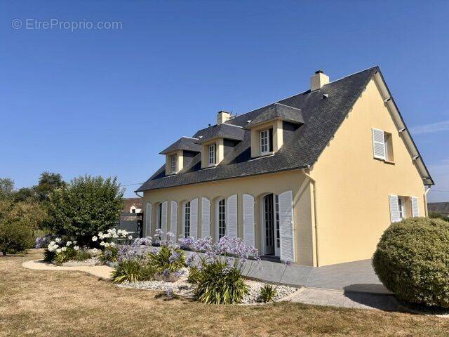 Maison à SAINTE-SUZANNE-SUR-VIRE