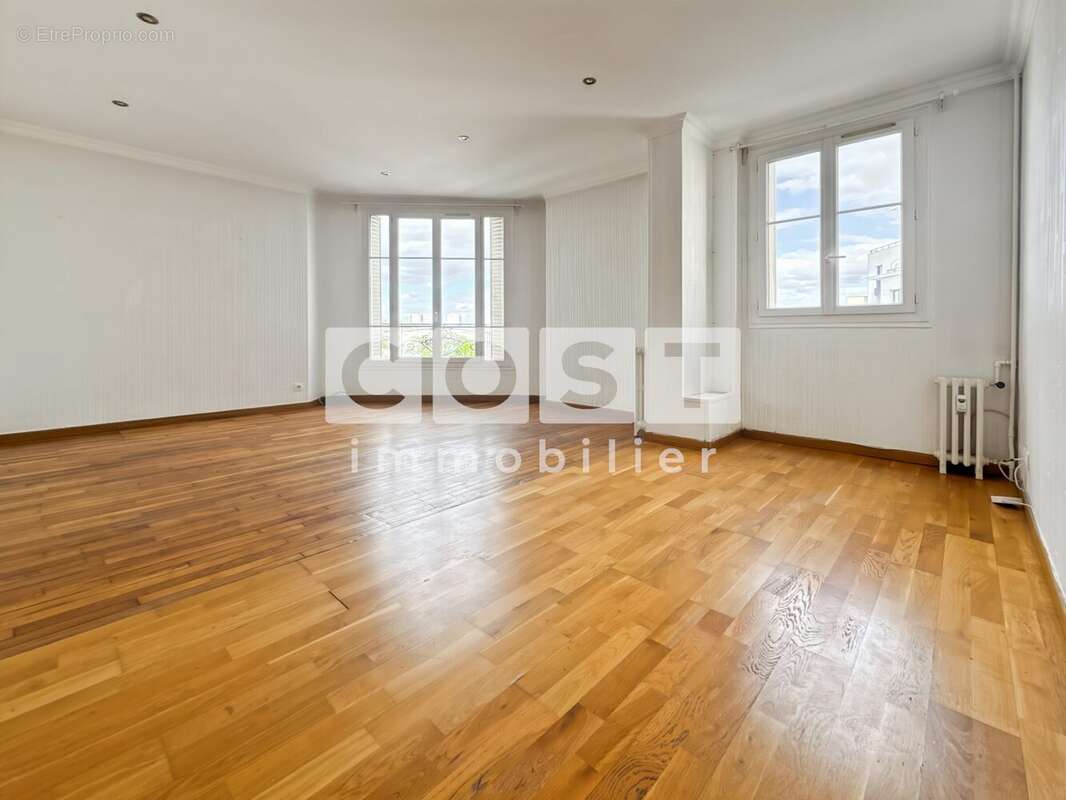 Appartement à COLOMBES