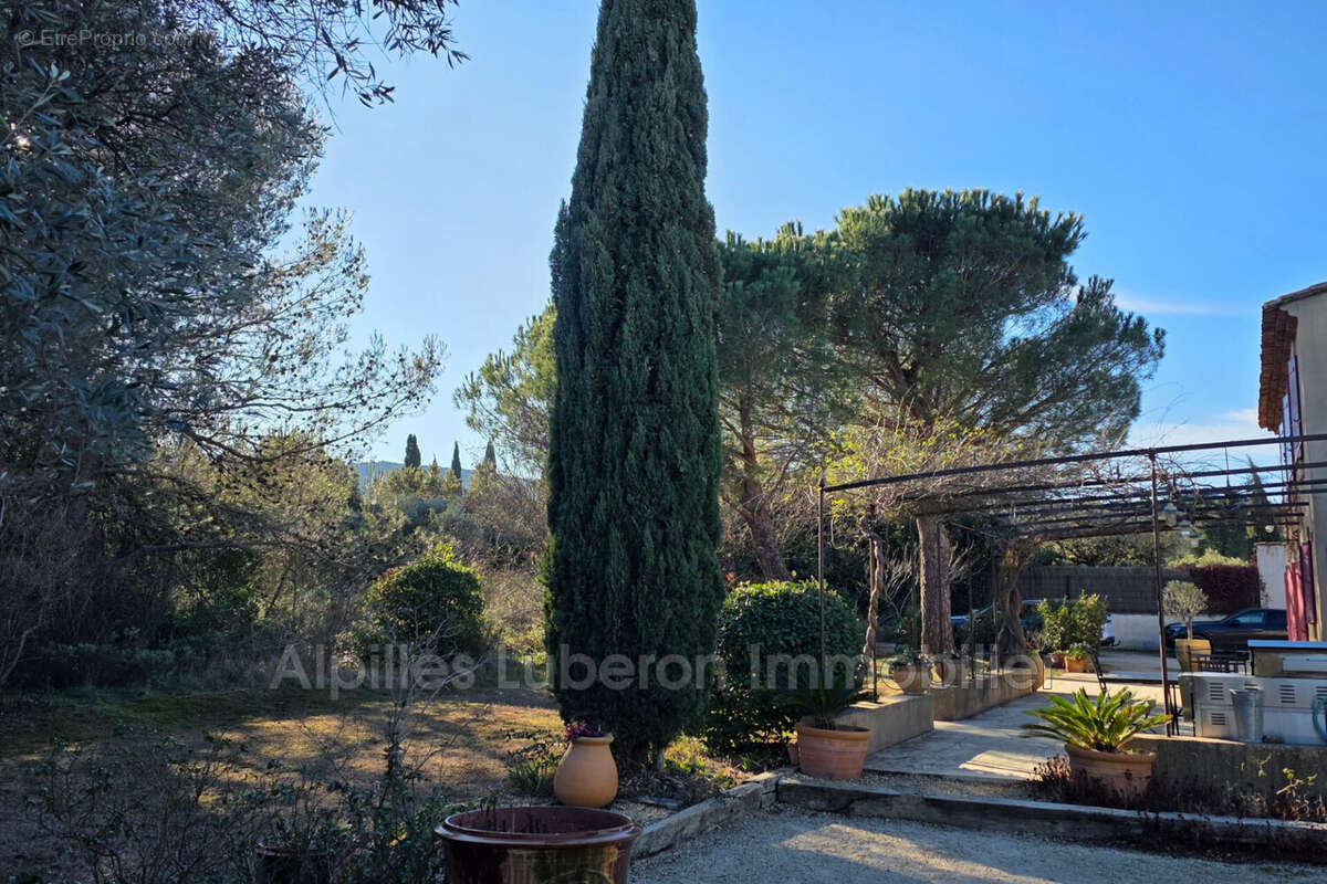 Maison à EYGALIERES