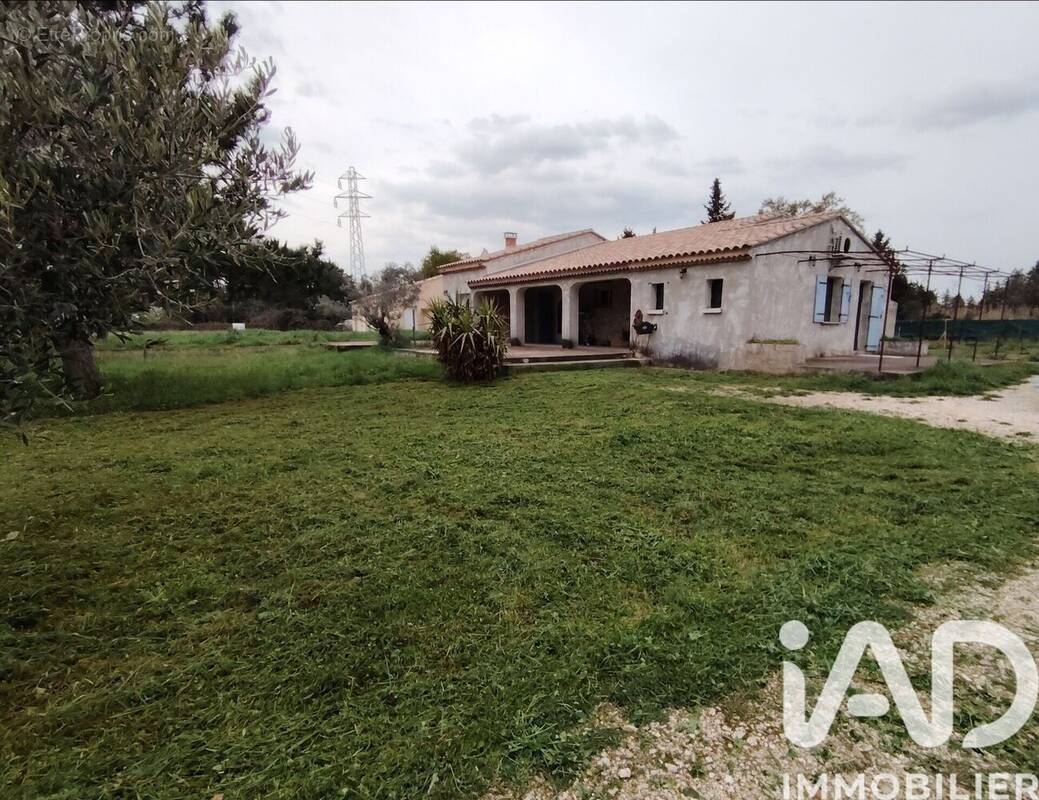 Photo 1 - Maison à MORIERES-LES-AVIGNON