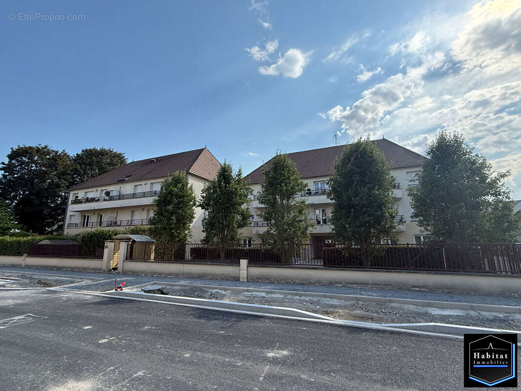 Appartement à LE PLESSIS-BELLEVILLE