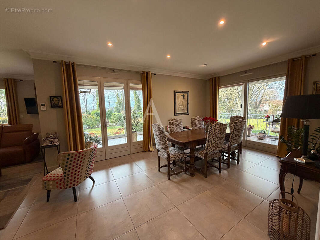 Maison à BOURG-EN-BRESSE