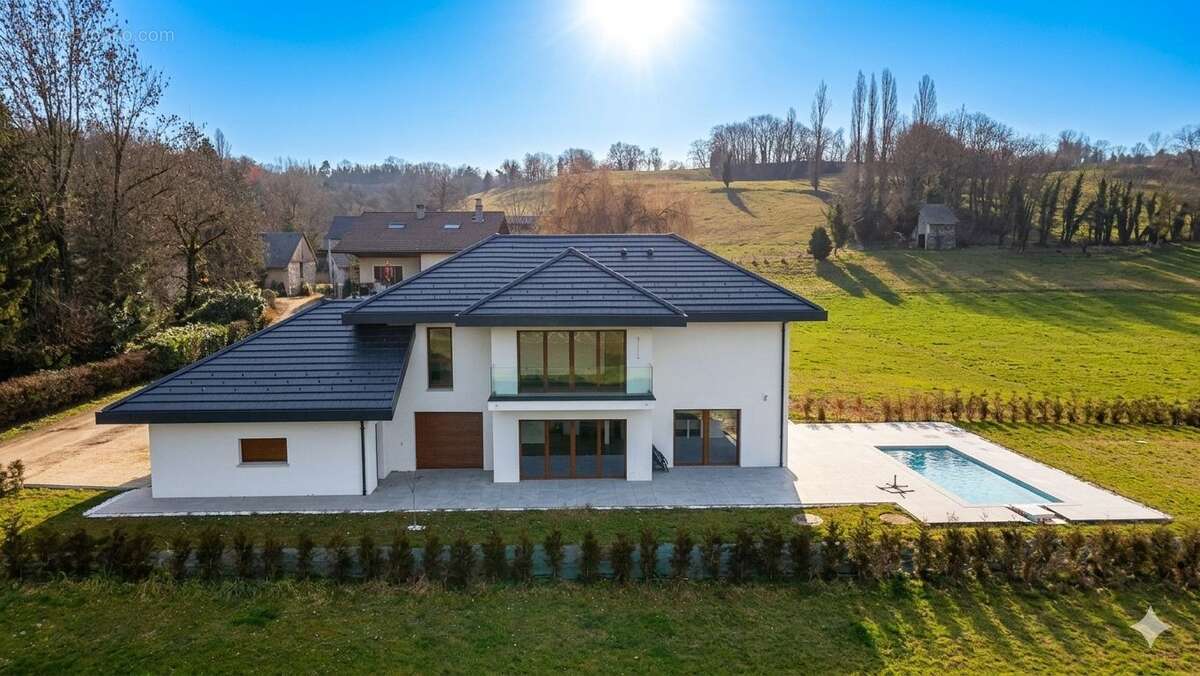 Maison à HAUTEVILLE-SUR-FIER
