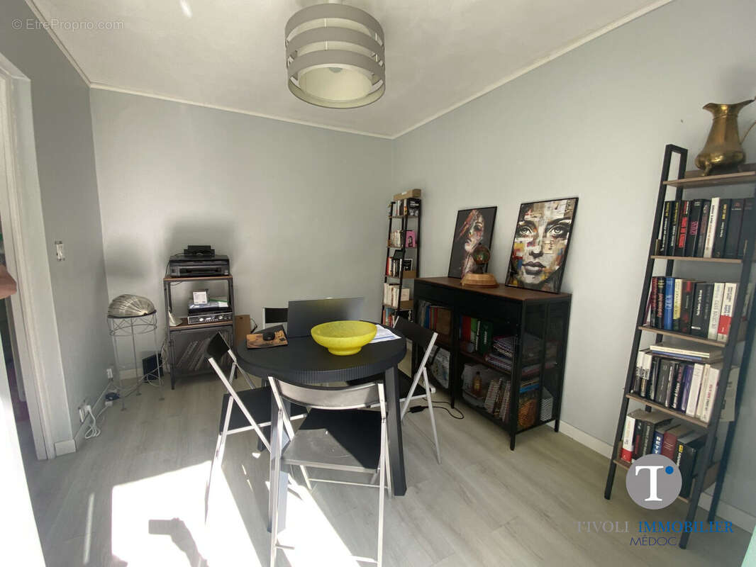 Appartement 64 m² à Merignac  - photo 3