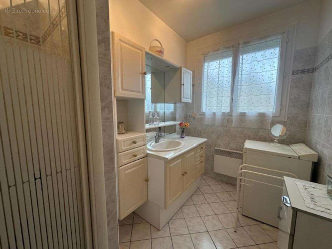 Maison 75 m² à Voves  - photo 10
