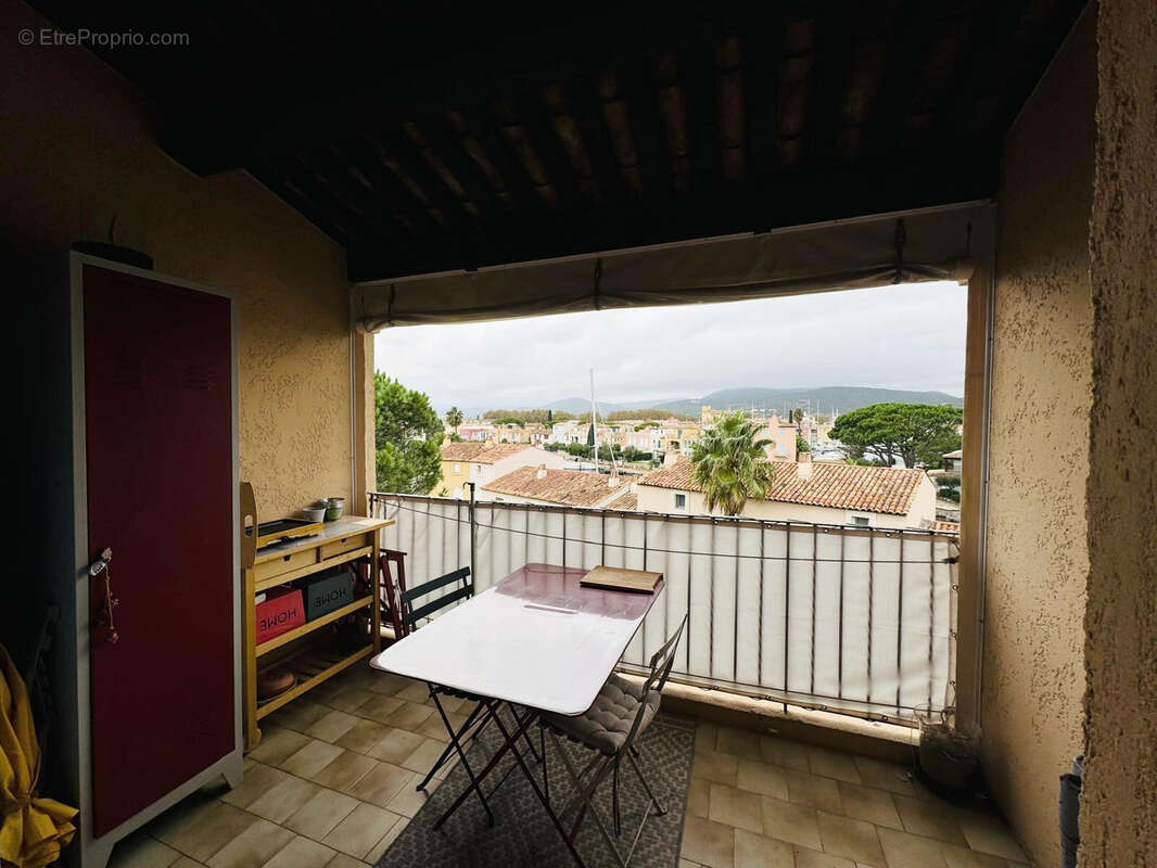 Appartement à COGOLIN