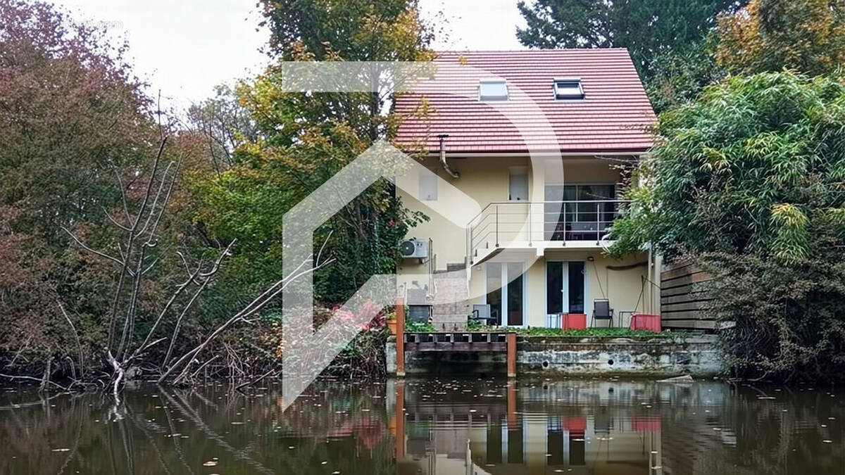 Maison à BALLANCOURT-SUR-ESSONNE