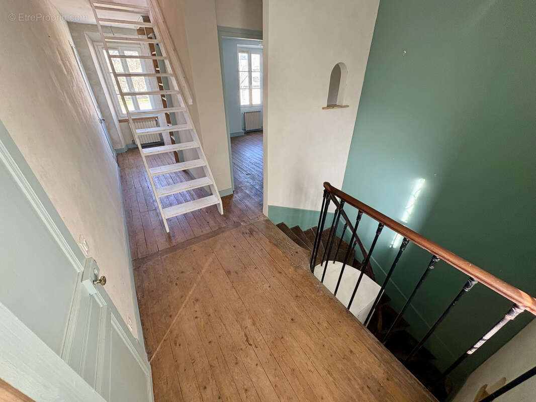 Maison à SAINT-SAUVEUR-SUR-ECOLE